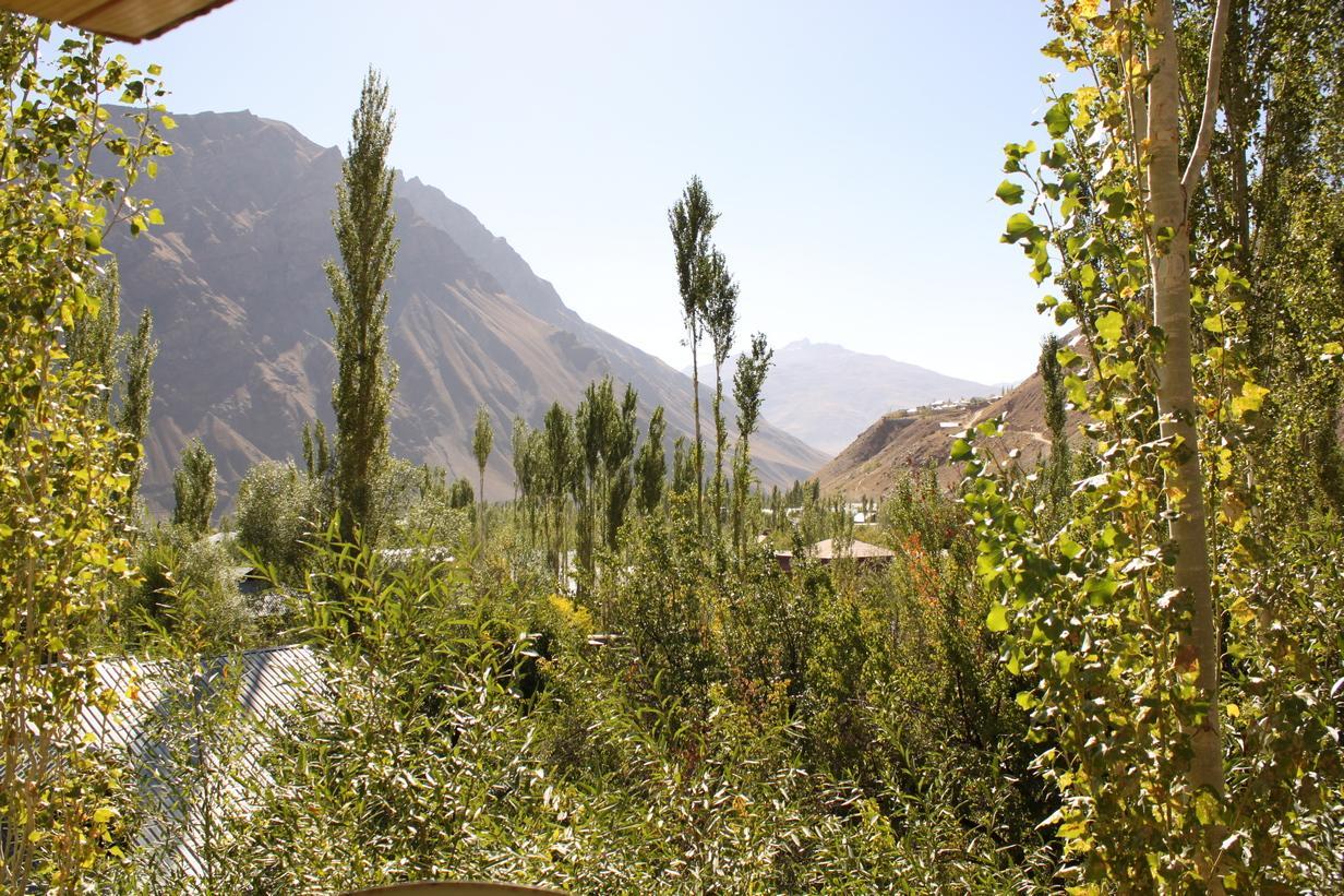 Pamir Alibaba Hotel Khorog Exterior foto